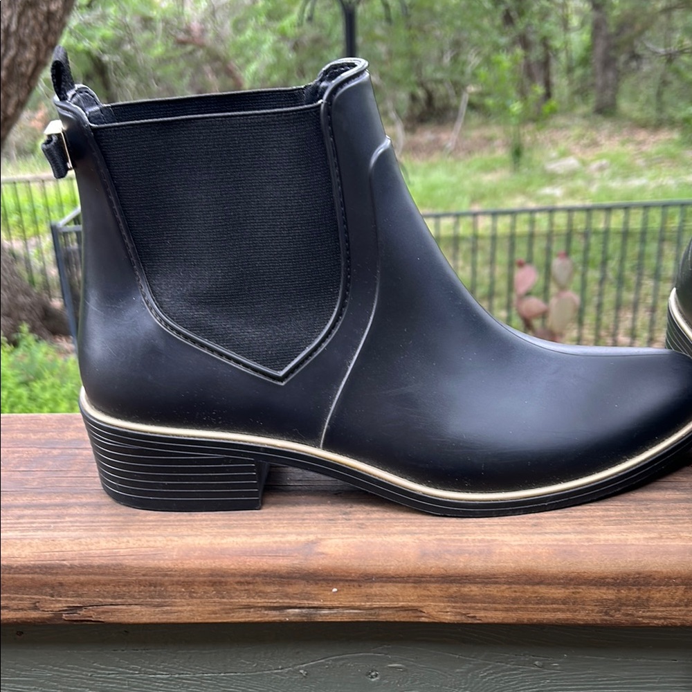 Kate Spade Black Winter Chelsea Boots - Picture 3 of 8